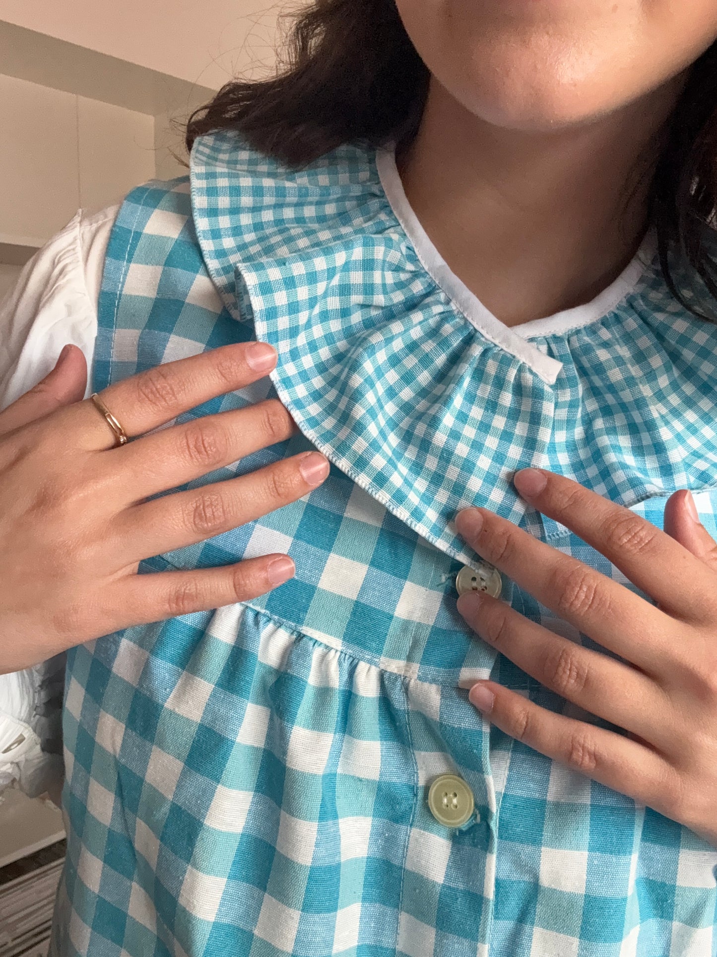 Bata Turquesa Cuello