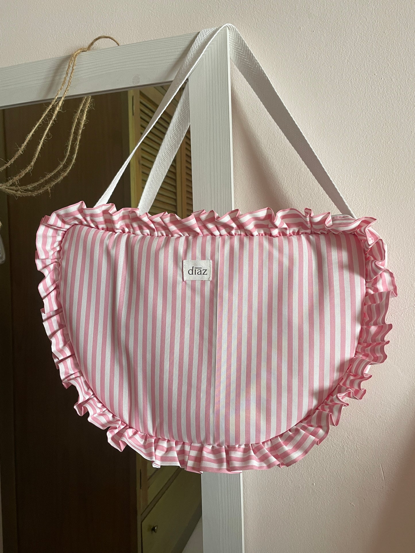 Bolso media luna rosa