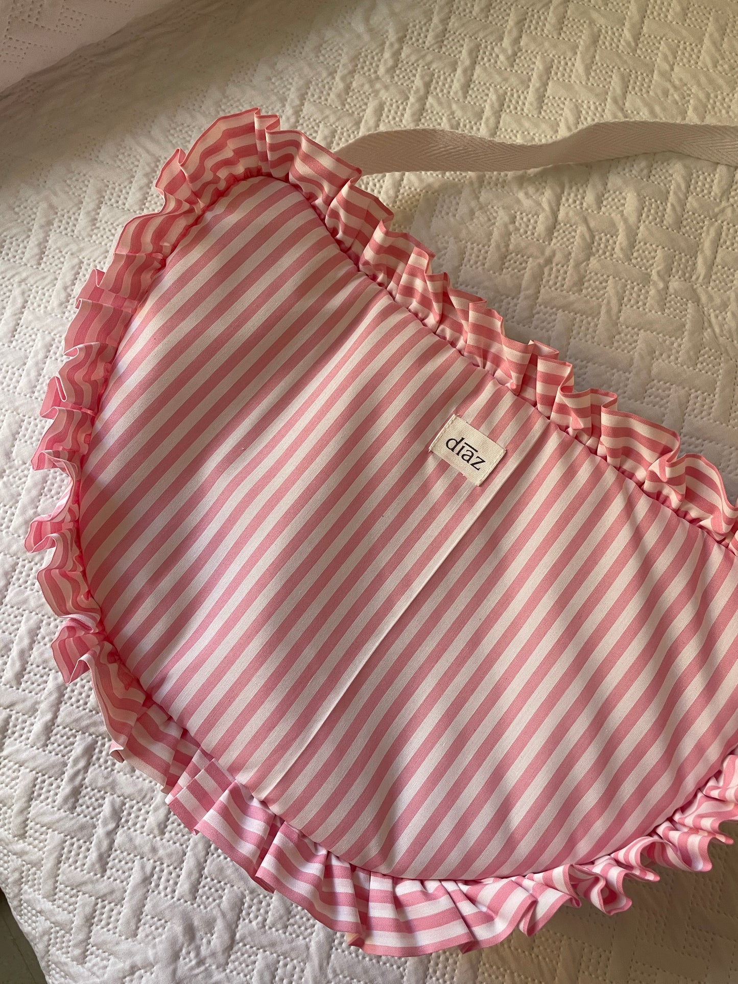 Bolso media luna rosa