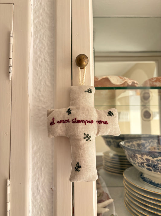 CRUZ EL AMOR SIEMPRE VENCE