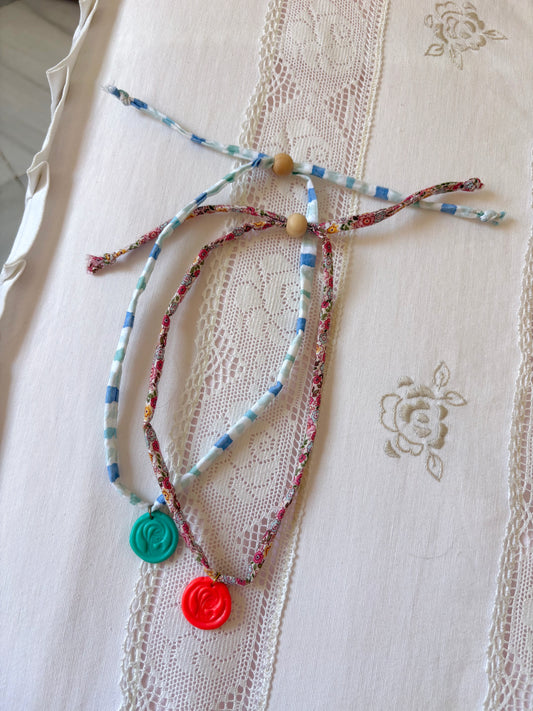 COLLARES VIRGEN NIÑA